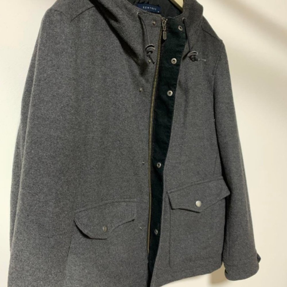 black jacket - Picture 5 of 7